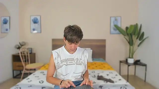 Brian-Ausslos online show from November 24, 2025, 4:45 am