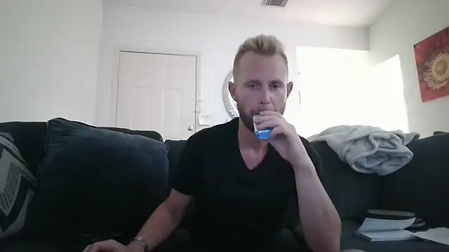 Snapshot of bjay1210 chatting on September 17, 2025, 7:54 am bjay1210 online show from September 17, 2025, 7:54 am