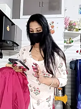 Best-Couple online show from March 24, 2026, 2:49 am