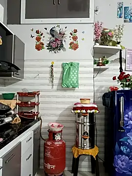 Best-Couple online show from March 26, 2026, 3:01 am