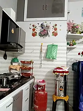 Best-Couple online show from April 14, 2026, 3:01 am