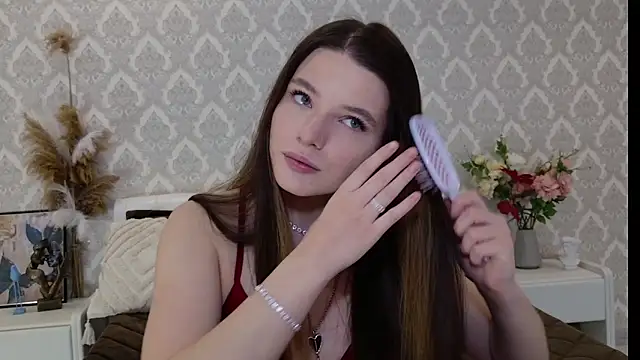 Nellie Medina online show from January 5, 2025, 7:39 pm