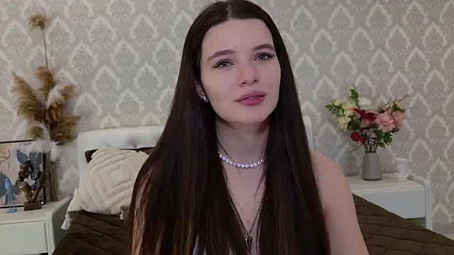 Nellie Medina online show from January 18, 2025, 2:47 am