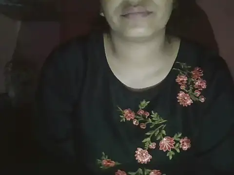 Snapshot of Hot-shanvi chatting on October 26, 2025, 12:38 am Hot-shanvi online show from October 26, 2025, 12:38 am