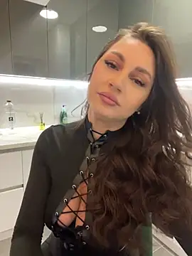 claraxjoyy online show from February 15, 2025, 4:47 am