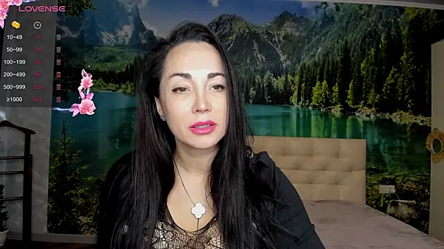 Snapshot of Monica_Weiss chatting on February 12, 2025, 4:33 pm Monica Weiss online show from February 12, 2025, 4:33 pm