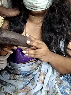 Snapshot of Rathi22 chatting on September 8, 2025, 2:49 pm Rathi22 online show from September 8, 2025, 2:49 pm