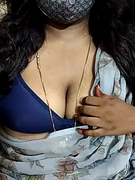 Snapshot of Rathi22 chatting on September 30, 2025, 2:44 pm Rathi22 online show from September 30, 2025, 2:44 pm