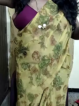 Snapshot of Rathi22 chatting on October 22, 2025, 2:28 pm Rathi22 online show from October 22, 2025, 2:28 pm