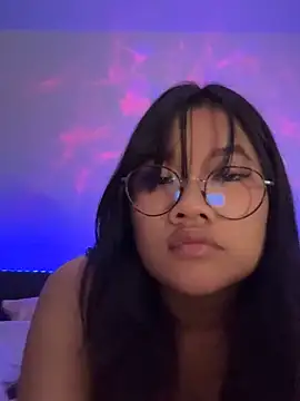 AcidBubbleRain online show from February 14, 2025, 12:09 am