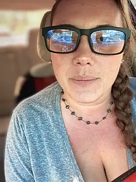 Snapshot of bjayburn chatting on February 15, 2025, 5:51 am bjayburn online show from February 15, 2025, 5:51 am