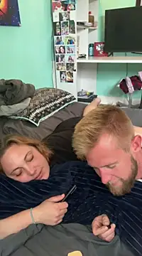 Snapshot of bjayburn chatting on February 22, 2025, 7:14 pm bjayburn online show from February 22, 2025, 7:14 pm