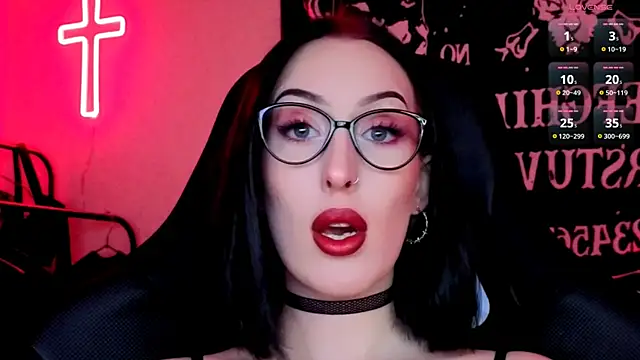 Miss Alice   online show from May 8, 2026, 1:22 am