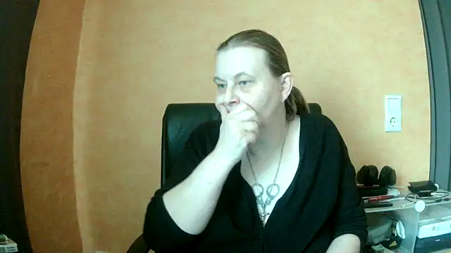 Sweet Phoenix online show from January 13, 2025, 1:49 pm