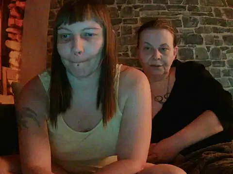 Sweet Phoenix online show from January 18, 2025, 9:34 pm