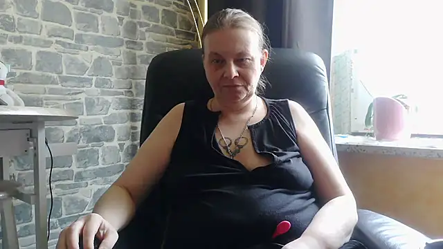 Sweet Phoenix online show from March 13, 2025, 12:46 pm