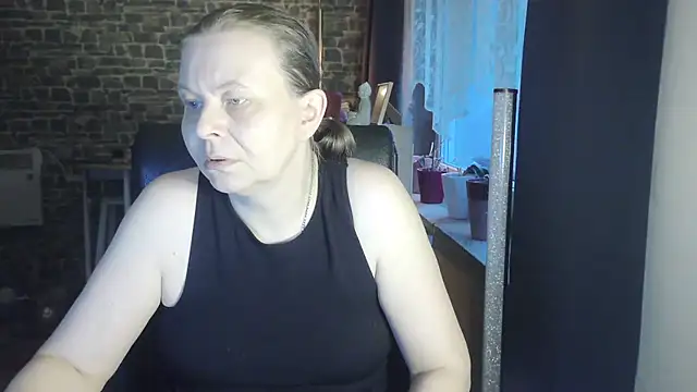 Sweet Phoenix online show from October 8, 2025, 5:27 am