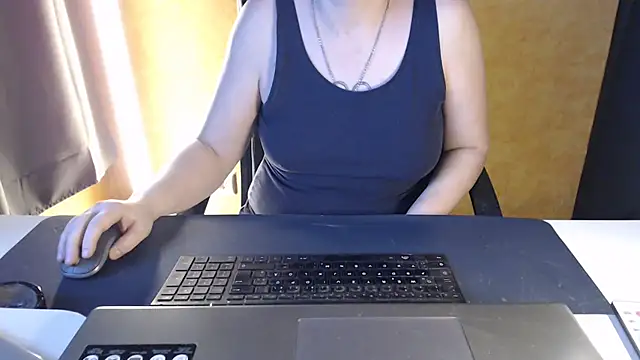 Sweet Phoenix online show from February 18, 2026, 6:42 am