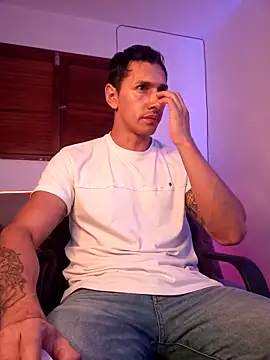 Joylopez fit online show from February 28, 2026, 6:31 pm