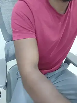 hot boy dic online show from March 4, 2026, 2:23 pm