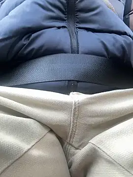 Snapshot of skyisthelimit12 chatting on January 8, 2025, 4:02 am skyisthelimit12 online show from January 8, 2025, 4:02 am