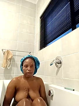 Thando04 online show from February 8, 2025, 5:08 pm