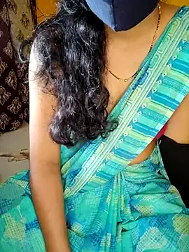 Snapshot of lovelygirl4567 chatting on February 10, 2025, 4:08 am lovelygirl4567 online show from February 10, 2025, 4:08 am