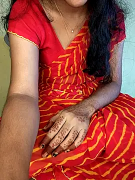 Snapshot of lovelygirl4567 chatting on October 17, 2025, 4:37 am lovelygirl4567 online show from October 17, 2025, 4:37 am