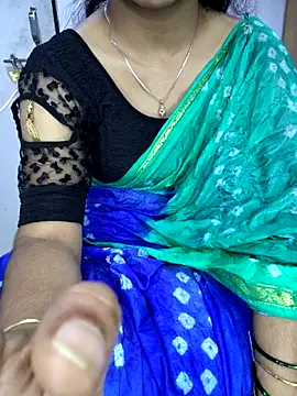 Snapshot of lovelygirl4567 chatting on February 5, 2026, 5:39 pm lovelygirl4567 online show from February 5, 2026, 5:39 pm