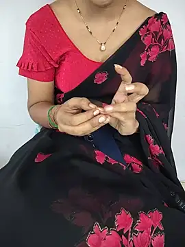 lovelygirl4567 online show from June 7, 2026, 5:44 am