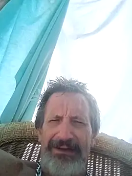 Cloudin around online show from September 26, 2025, 12:20 pm