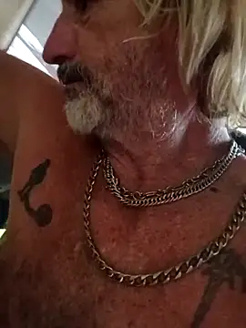 Cloudin around online show from April 11, 2026, 6:01 pm