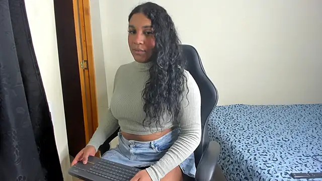 madisonbrunette online show from February 11, 2025, 8:10 pm