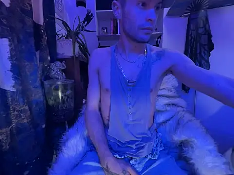 Snapshot of Trystan_Spellman chatting on February 7, 2026, 8:07 am Trystan Spellman online show from February 7, 2026, 8:07 am