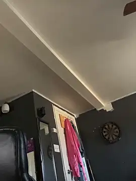 jerjenn online show from April 10, 2026, 9:08 pm