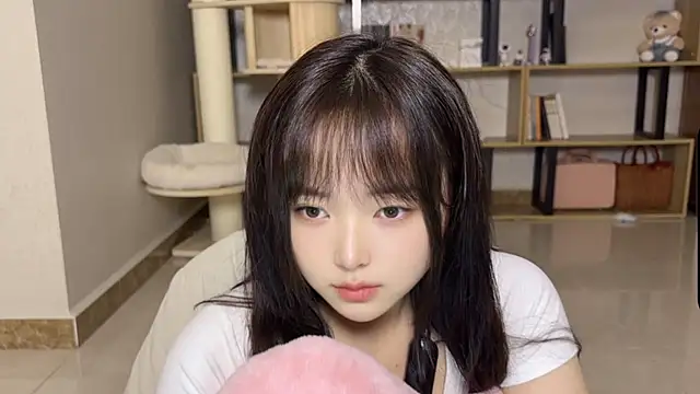 Chenjing0 online show from October 7, 2025, 2:42 am