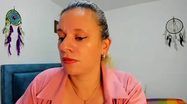 sofi saliva2511 online show from February 26, 2025, 8:22 pm