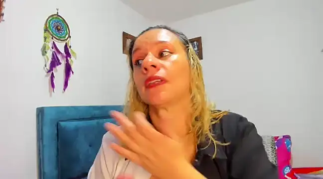 sofi saliva2511 online show from March 10, 2025, 6:23 pm