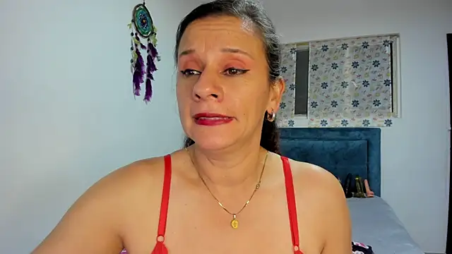 sofi saliva2511 online show from November 25, 2025, 1:16 am