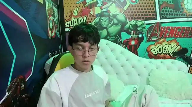 jisuscat online show from January 15, 2025, 10:13 pm