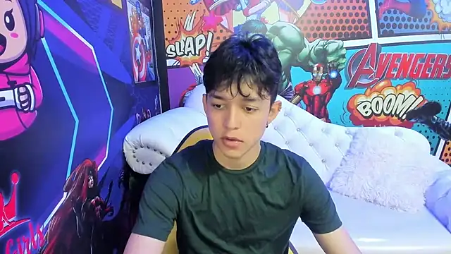 jisuscat online show from February 26, 2025, 10:53 pm