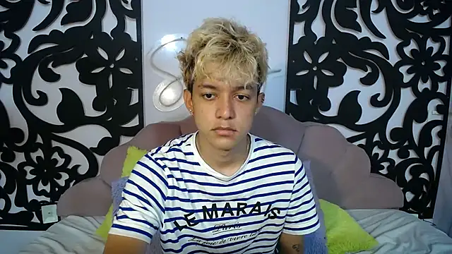 jisuscat online show from September 18, 2025, 3:14 pm