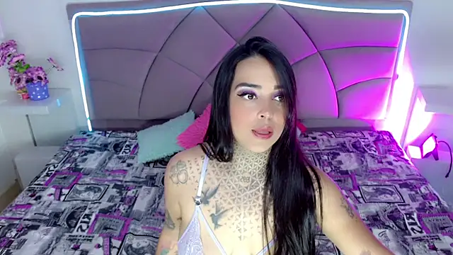 Carolaine01 online show from January 7, 2026, 3:47 pm