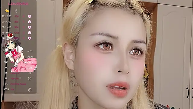 Lucky-xiuxiu online show from March 12, 2025, 3:57 am