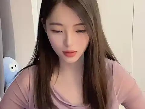 Snapshot of Donnie28 chatting on January 15, 2025, 4:43 pm Donnie28 online show from January 15, 2025, 4:43 pm