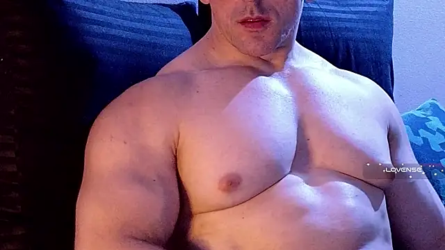 Snapshot of life_warrior chatting on February 18, 2025, 12:04 am life warrior online show from February 18, 2025, 12:04 am