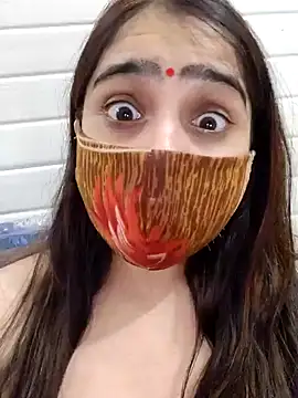 shreya1765 online show from January 21, 2025, 1:11 pm