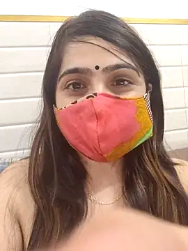 shreya1765 online show from February 22, 2025, 11:24 am