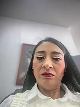 BELLA--26 online show from December 19, 2025, 2:24 pm