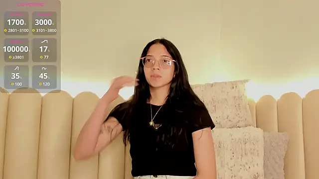 Snapshot of catalina_rrosee chatting on January 2, 2025, 7:18 pm catalina rrosee online show from January 2, 2025, 7:18 pm